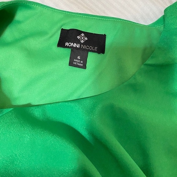 Ronni Nicole Dress Fit and Flare Size 6 - Picture 7 of 8